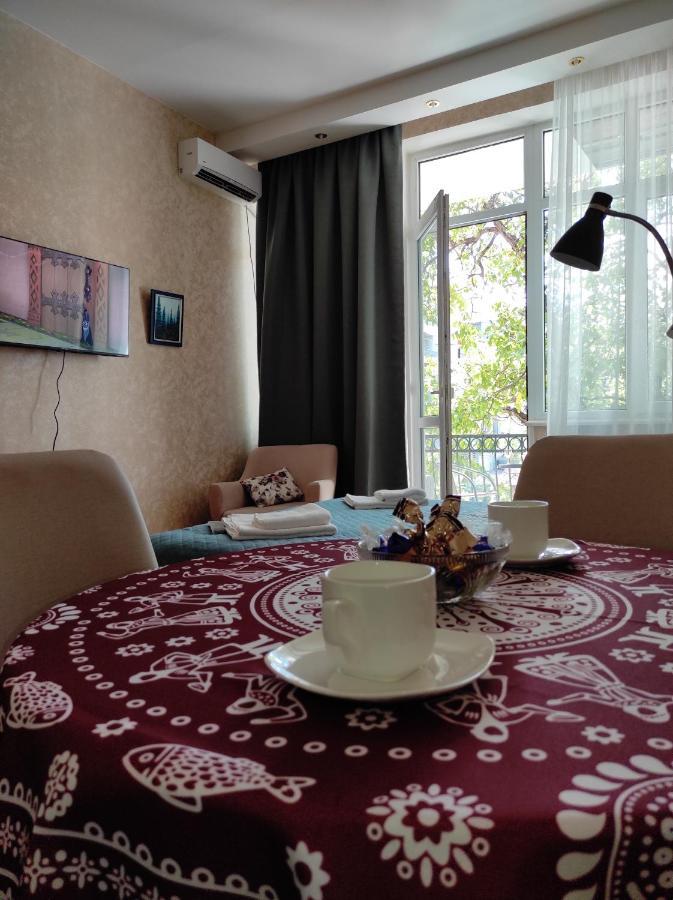 Tranquil Apartment In Vake Tbilisi Exteriör bild