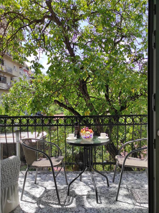 Tranquil Apartment In Vake Tbilisi Exteriör bild